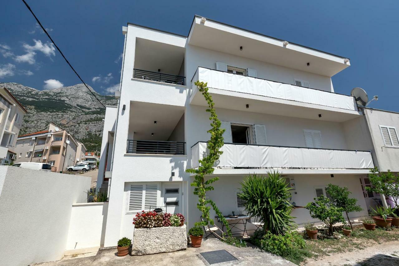 Apartman For 4 - Lovreta Makarska Ngoại thất bức ảnh